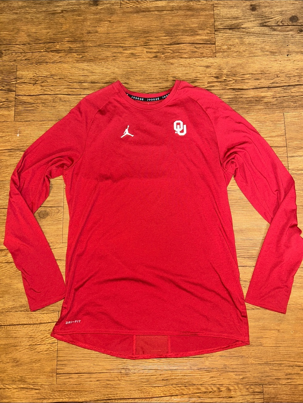 Jordan Brand × Nike
Oklahoma University x Jordan Longsleeve T Shirt